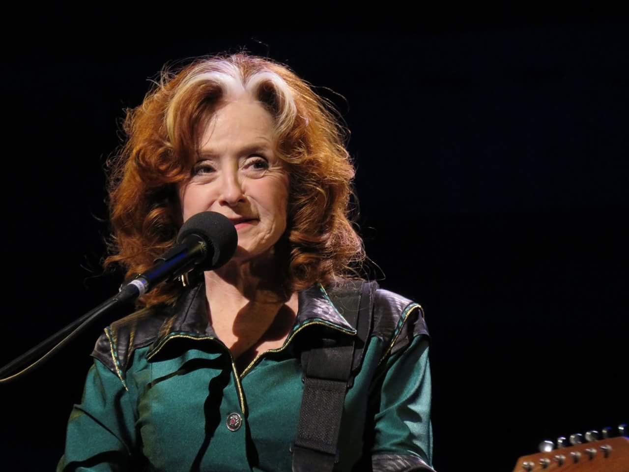 BonnieRaitt2016-03-25TheKimmelCenterPhiladelphiaPA.jpg