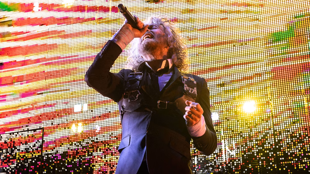 FlamingLips2025-06-04EWerkCologneGermany.jpg