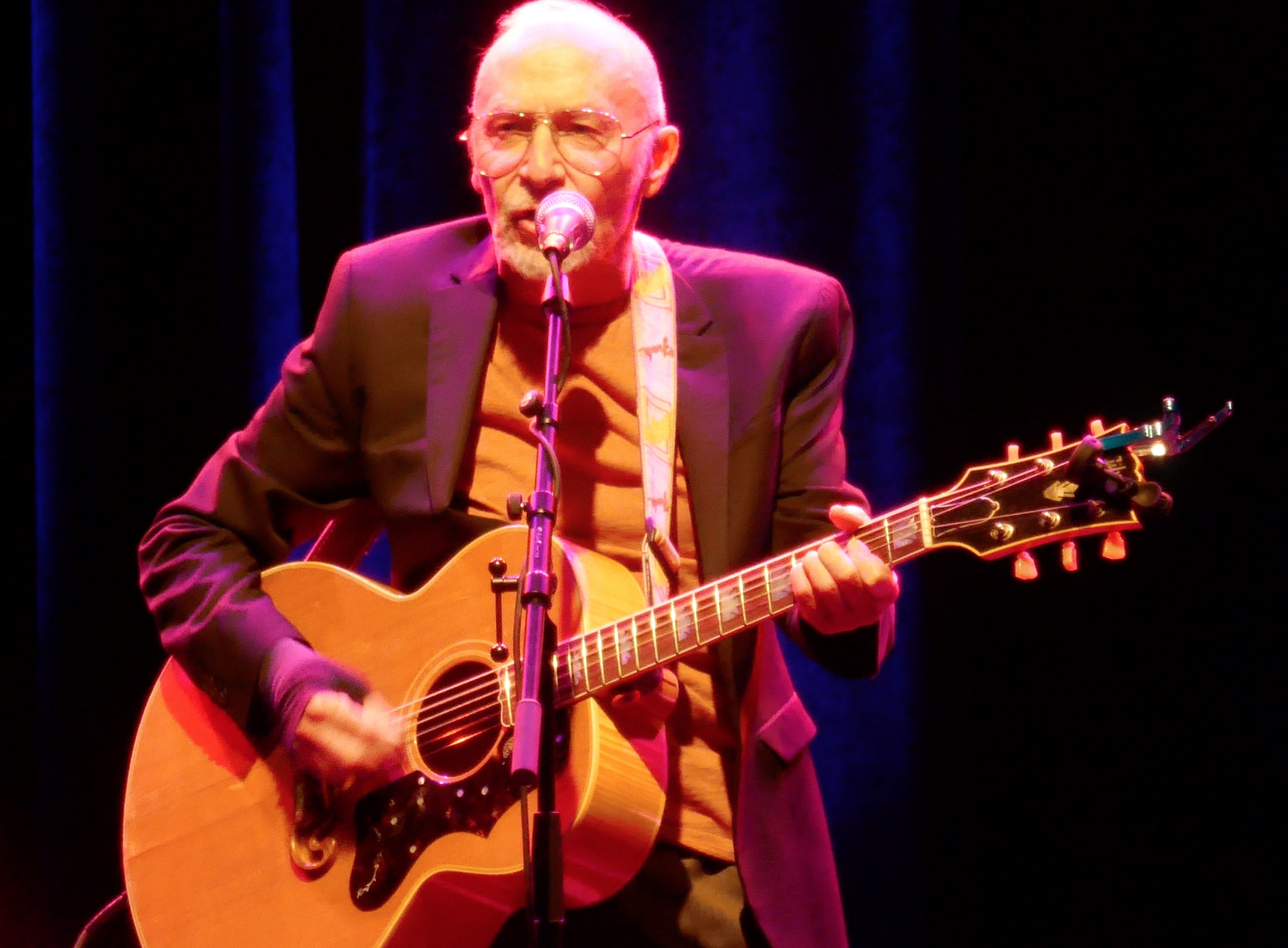 GrahamParker2025-04-23SellersvilleTheaterPA.jpg