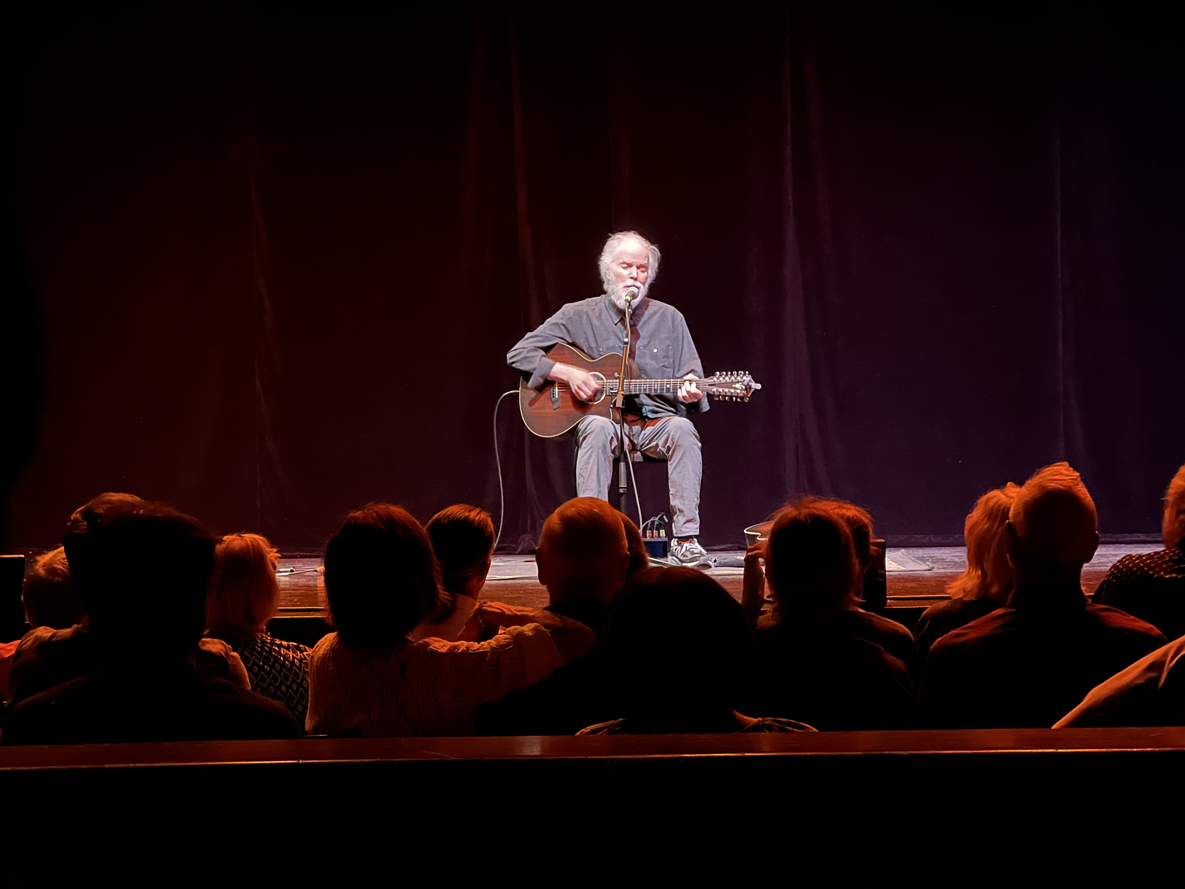 LeoKottke2024-08-21GunterTheatreGreenvilleSC.jpg