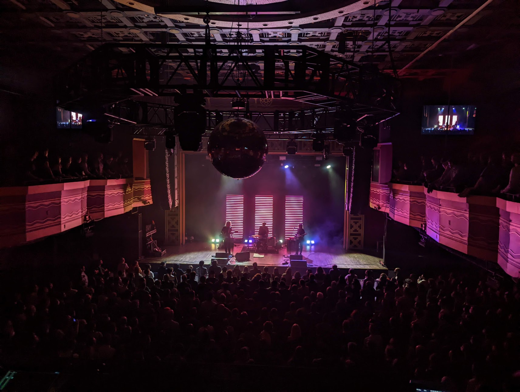 Low2022-03-31WebsterHallNYC.jpg