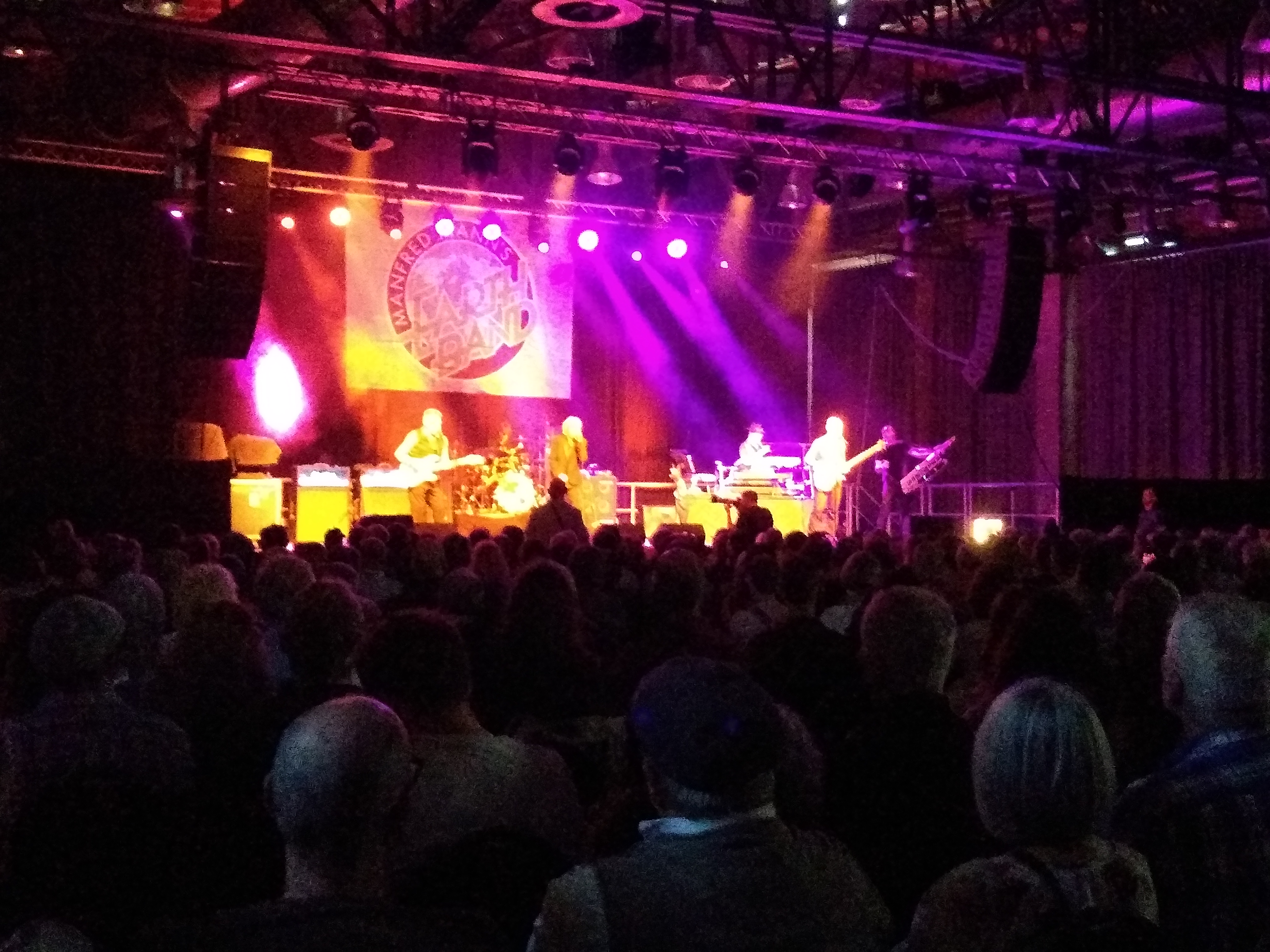 ManfredMannsEarthBand2025-05-16LokschuppenDillingenGermany.jpg