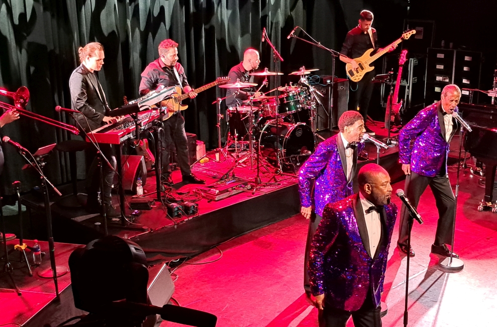 Temptations_GlennLeonardsTemptationsRevue2025-05-28PaardDenHaagNetherlands.jpg