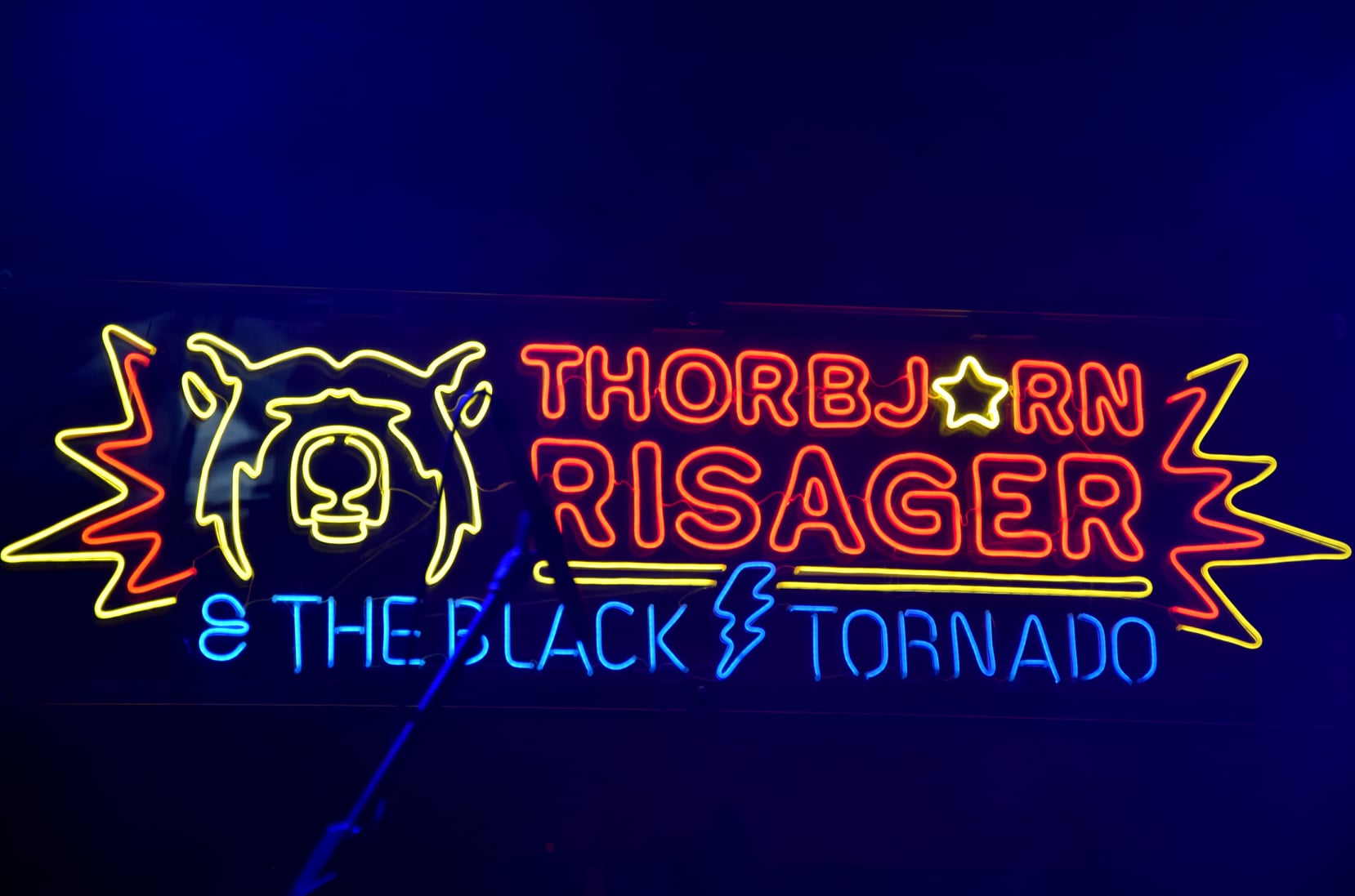 ThorbjornRisagerAndTheBlackTornado2022-06-25SavoyBordesholmGermany.jpg