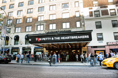 TomPettyAndTheHeartbreakers2013-05-20BeaconTheaterNYC.jpg