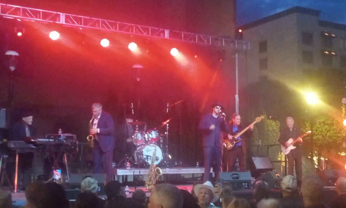 VanMorrisonTributeMoondance2026-09-04SpringfieldPlazaMA.jpg