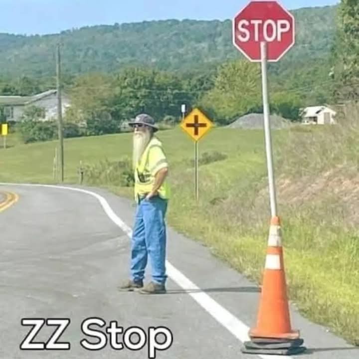 ZZTop1981-06-20CapeCodColiseumSouthYarmouthMA.jpg