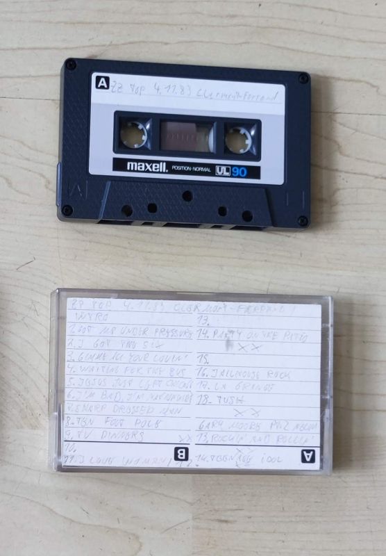 ZZTop1983-11-04MaisonDesSportsClermontFrance.jpg